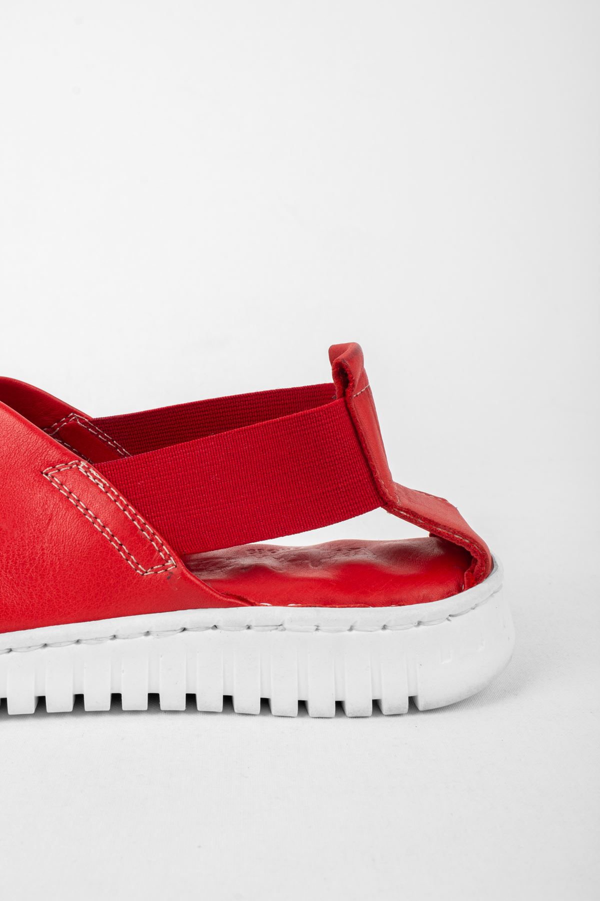 Magenta Hakiki Deri Sandalet Çapraz Detay Memory Taban-Kırmızı