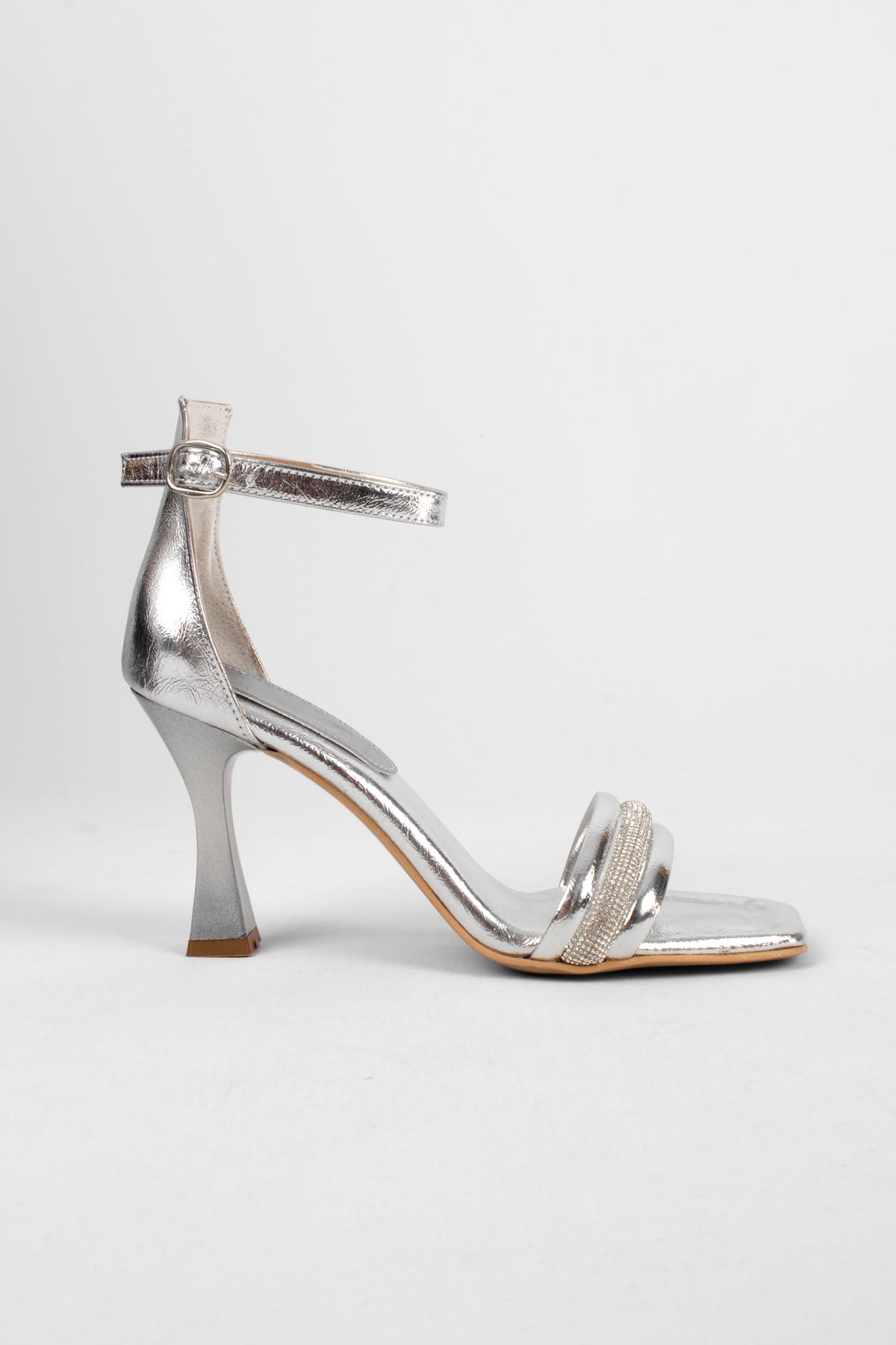 Fiona Kadın Taşlı Topuklu Ayakkabı-Gri