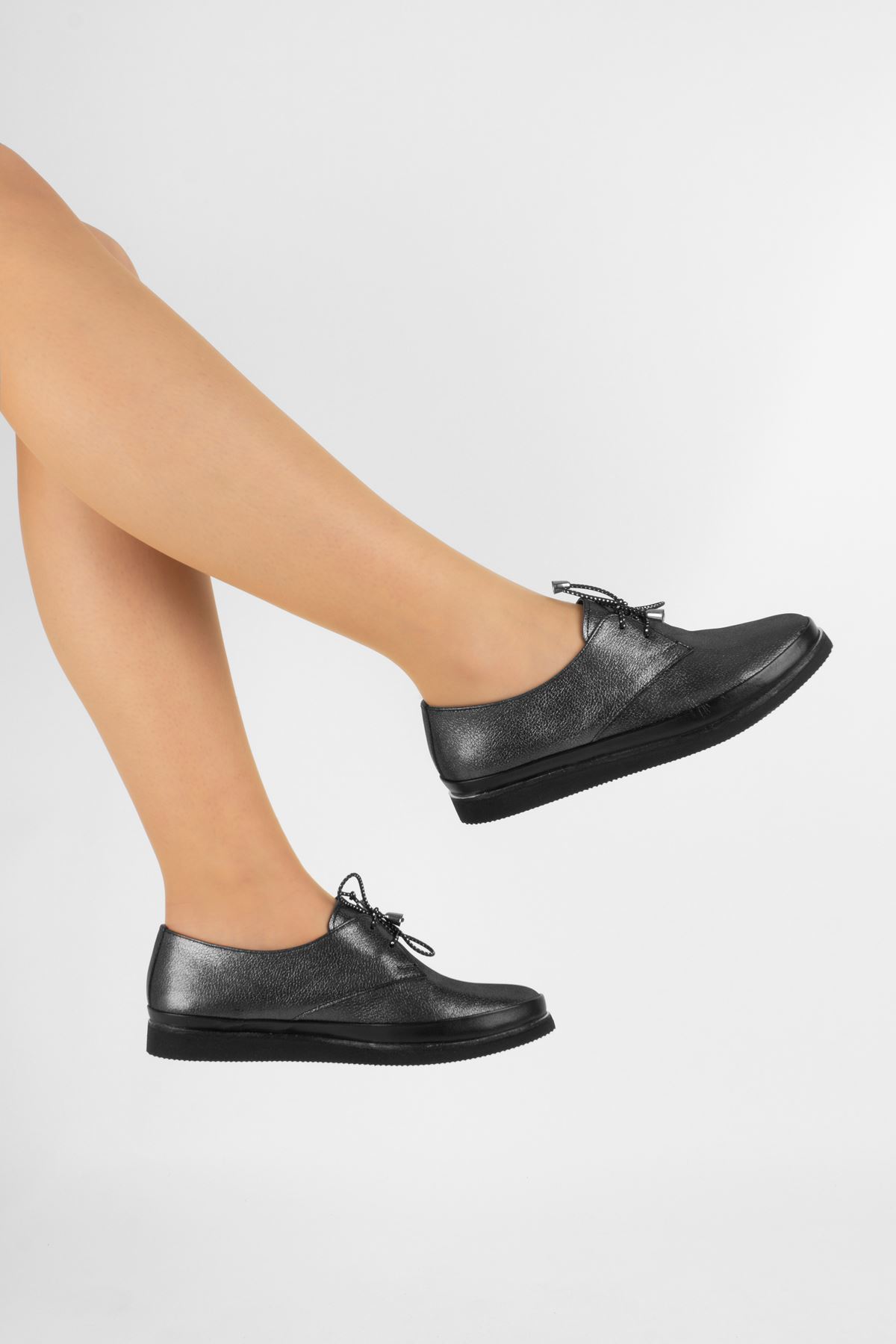 Neel Kadın Günlük Ayakkabı Parlak Şerit Detaylı-ANTRASİT
