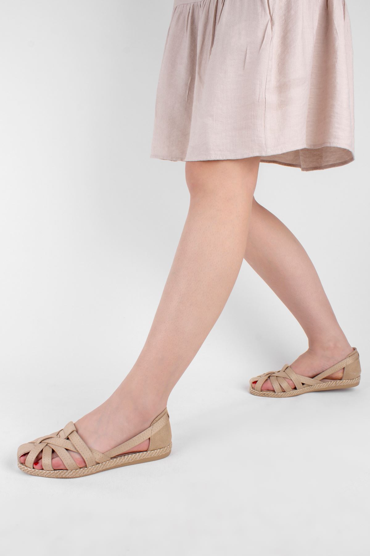 Avril Kadın Sandalet Kemer Detaylı-Krem