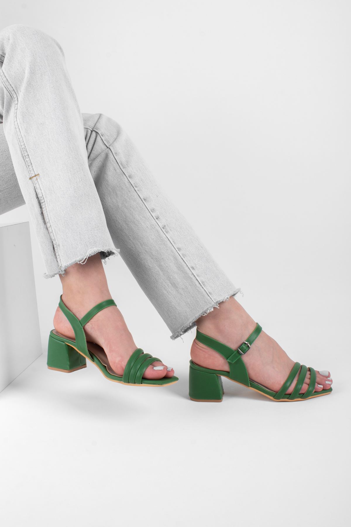 Kadın Biyeli Klasik Topuklu Ayakkabı-Yeşil