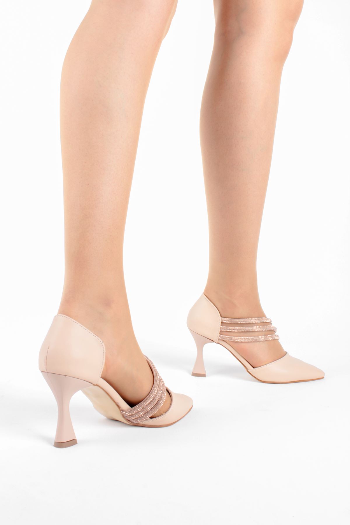Tara Kadın Topuklu Ayakkabı Çapraz Taş Geçişli-Nude