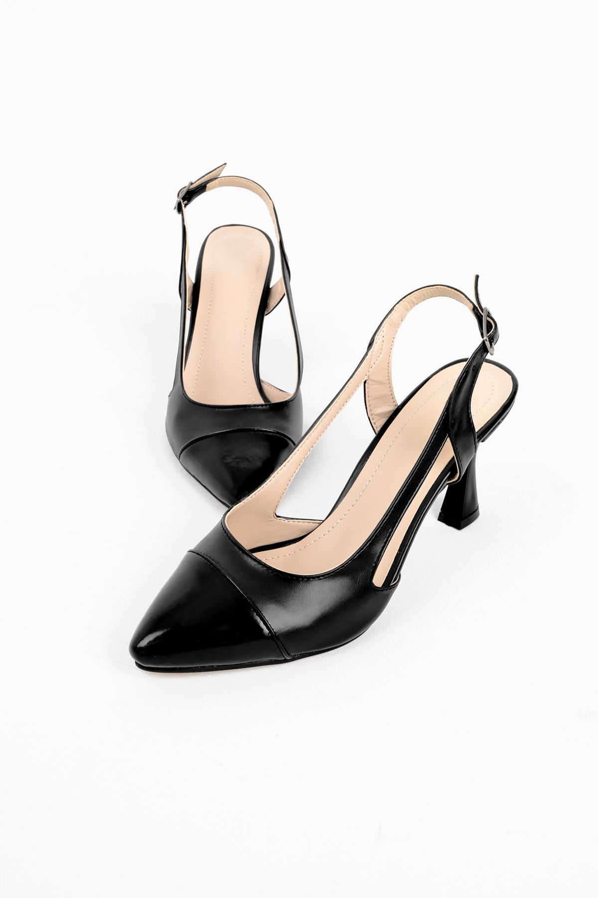 Tera Kadın Sivri Burun Topuklu Ayakkabı-siyah