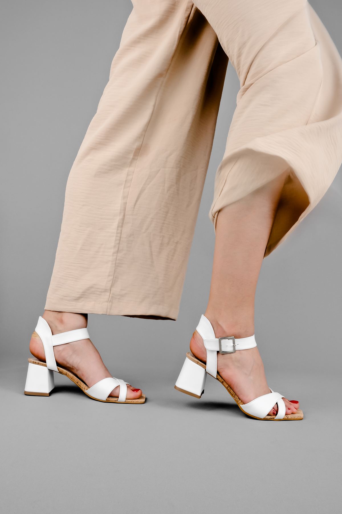 Moses Kadın Çapraz Detaylı Topuklu Ayakkabı-beyaz