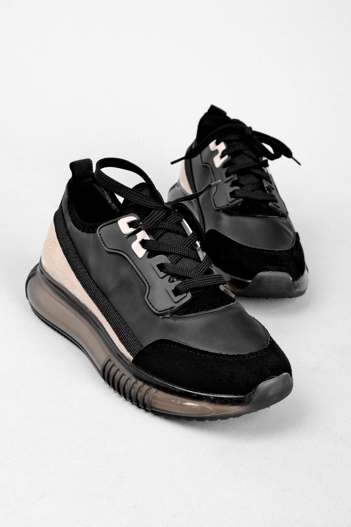Soleil Kadın Topuğu Şeffaf Detaylı Spor Ayakkabı-siyah