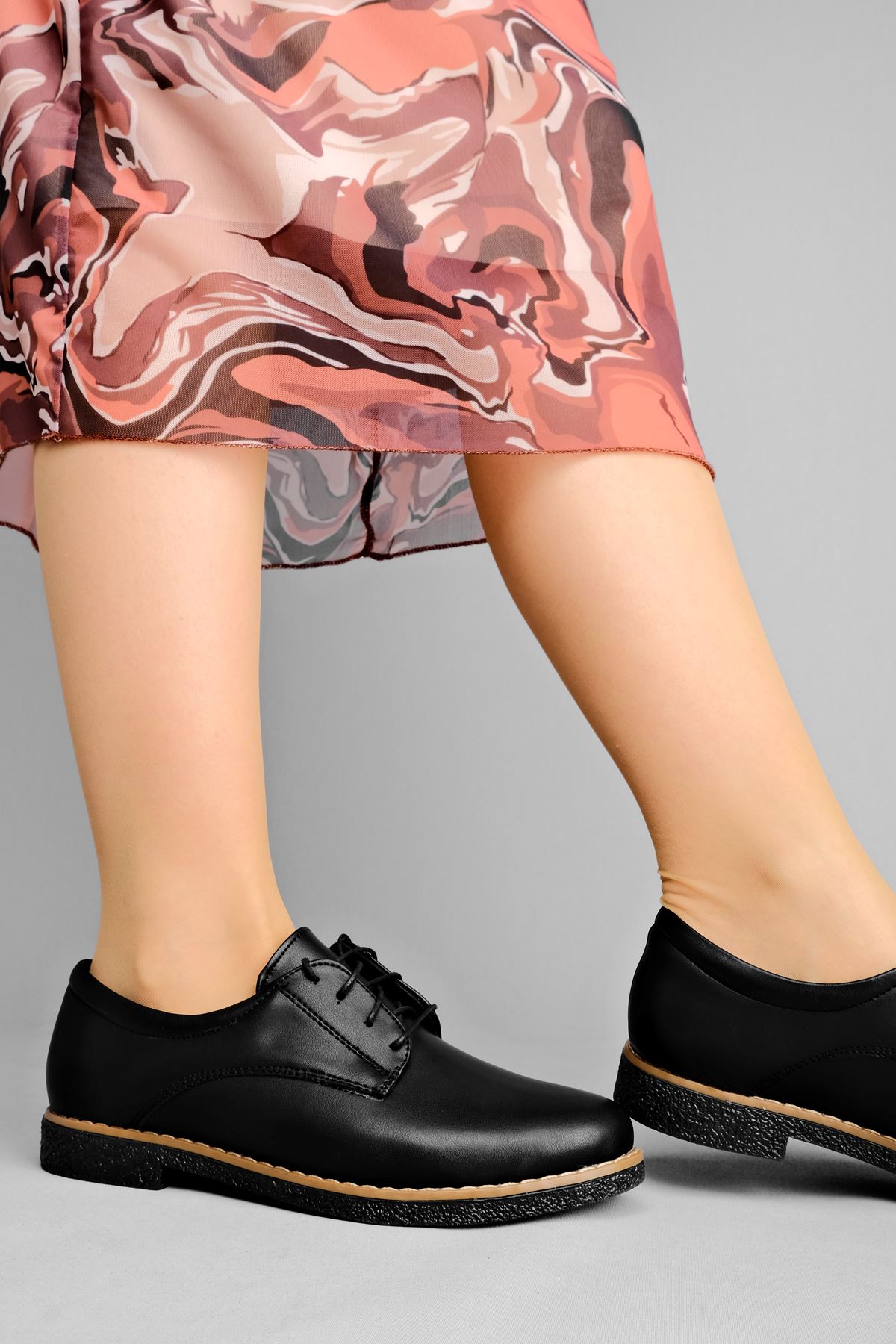 Ursa Kadın Bağcık Detaylı Günlük Ayakkabı-siyah
