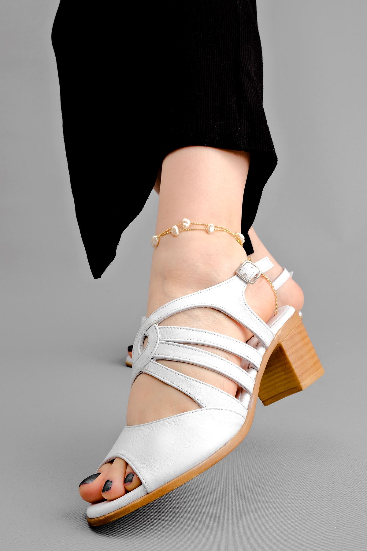 Latina Kadın Hakiki Deri Topuklu Ayakkabı Kemerli-beyaz