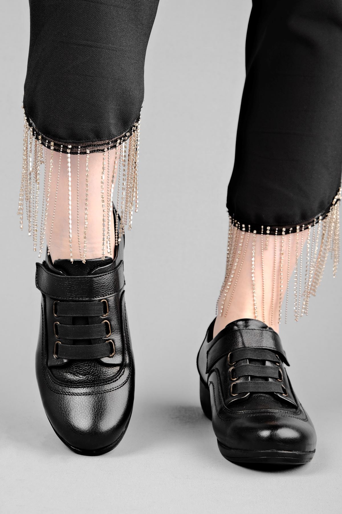 Mera Kadın Dolgu Topuk  Hakiki Deri Ayakkabı Bantlı-siyah