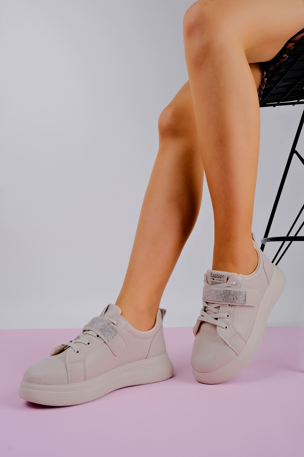 Mila Kadın Spor Ayakkabı Bant Taşlı-Bej