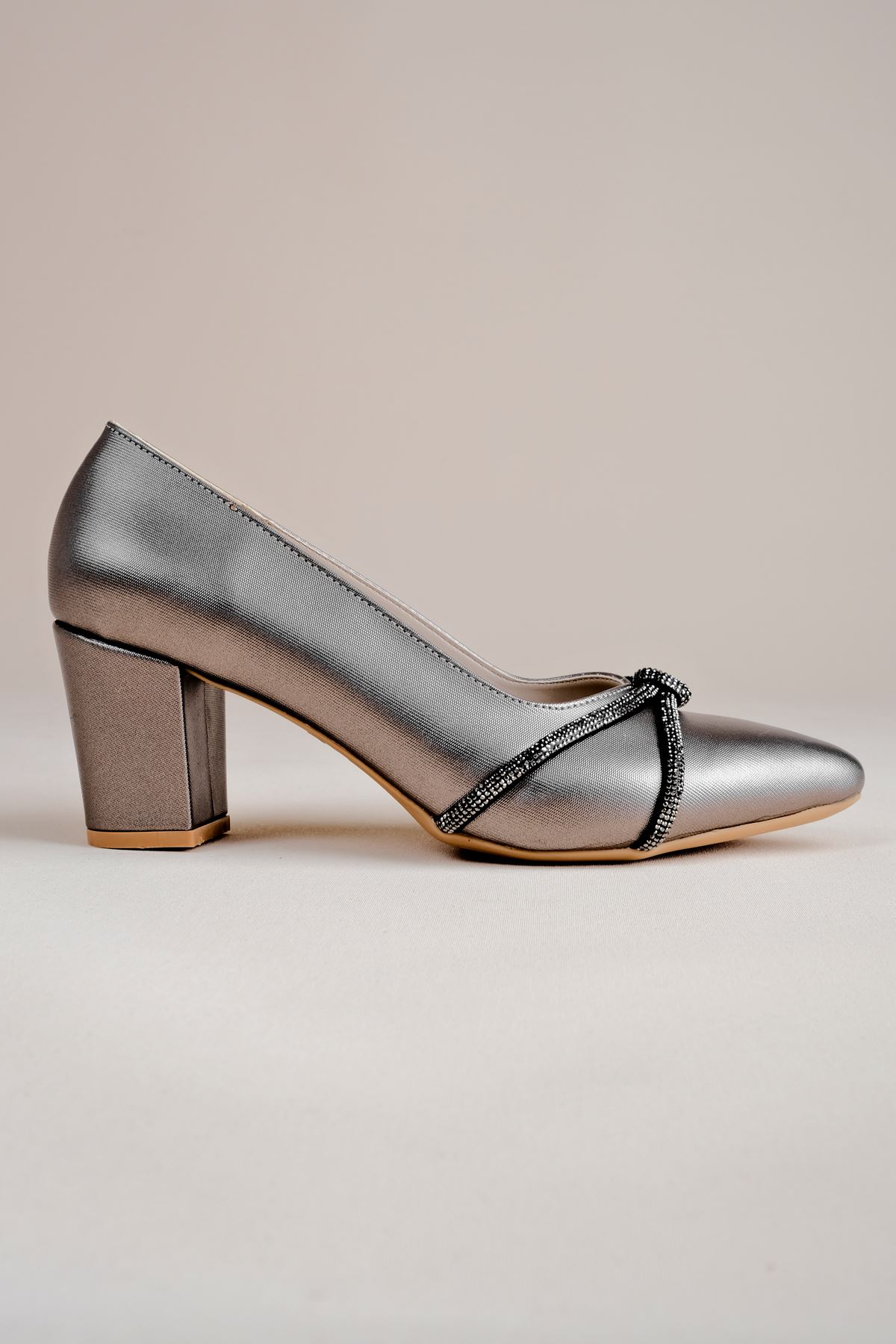 Sebari Kadın Topuklu Ayakkabı Taş detaylı-Gri