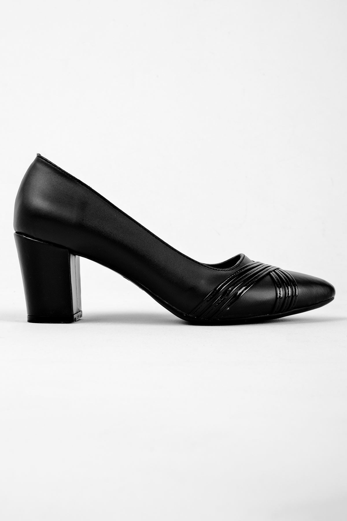 Oreta Kadın Şeritli Topuklu Ayakkabı-siyah