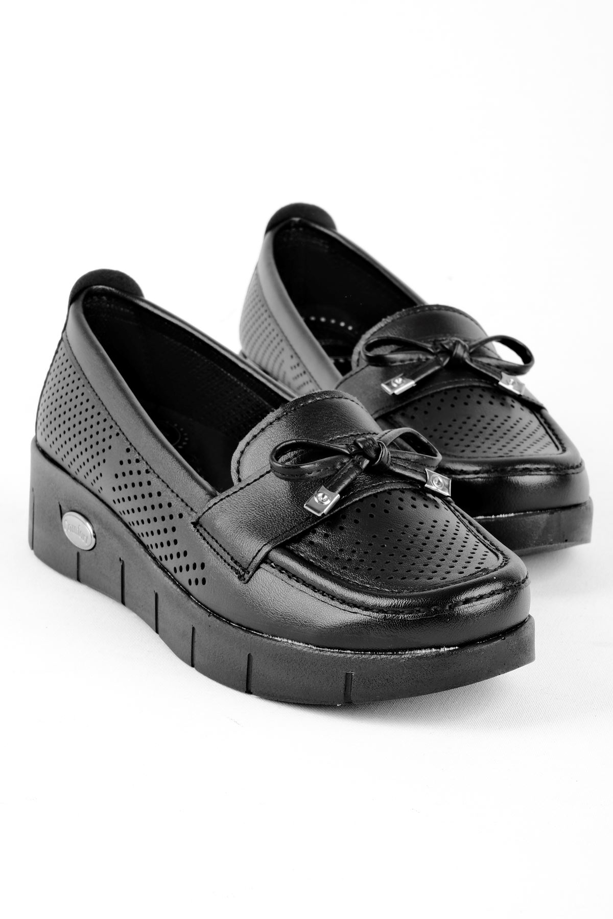 Biana Kadın Fiyonklu Detaylı Günlük Ayakkabı-siyah