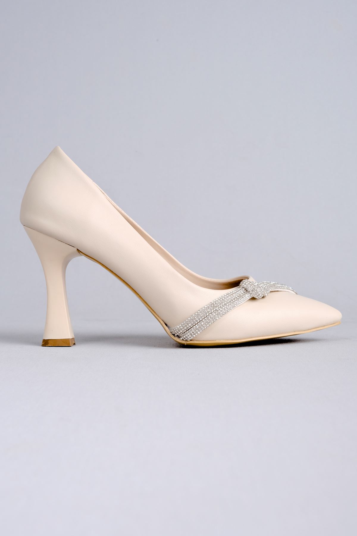 Lavender Kadın Topuklu Ayakkabı Düğüm Taşlı-Krem