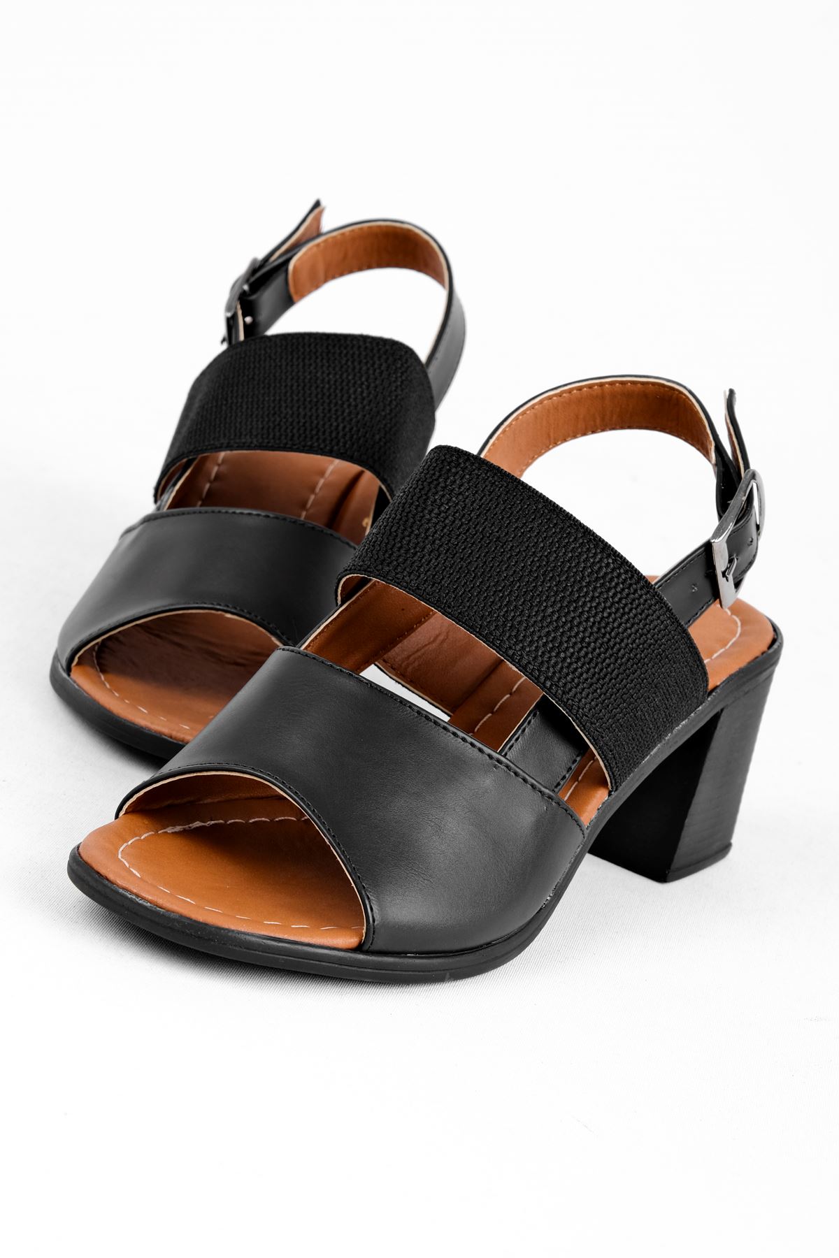 New Kadın Topuklu Ayakkabı Lastik detaylı-siyah