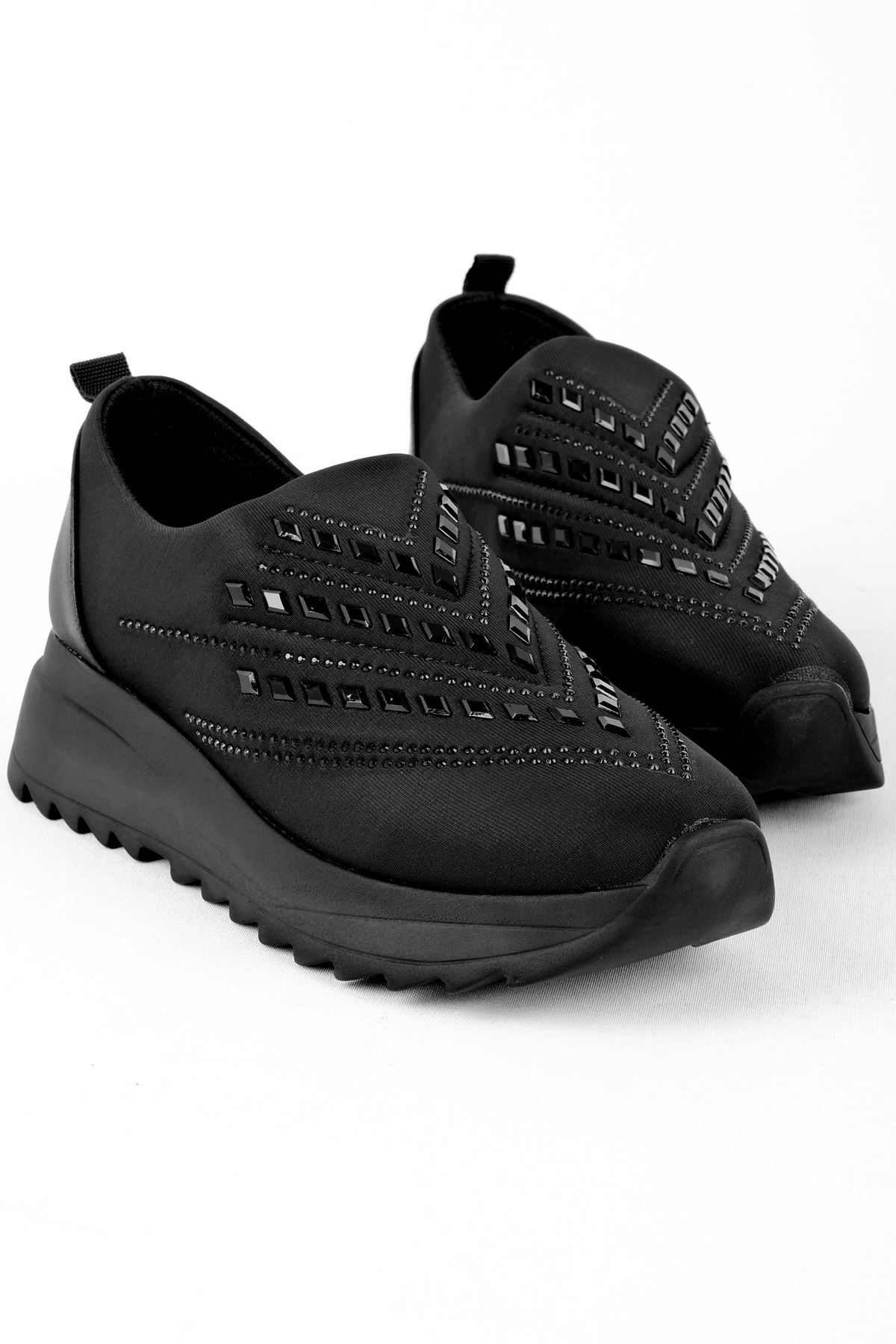Broom Kadın Spor Ayakkabı Dalgıç Kumaş Kare Minik Taşlı-siyah