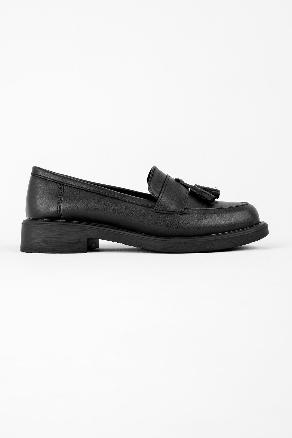 Cliff Kadın Püskül Detaylı Günlük Ayakkabı-siyah