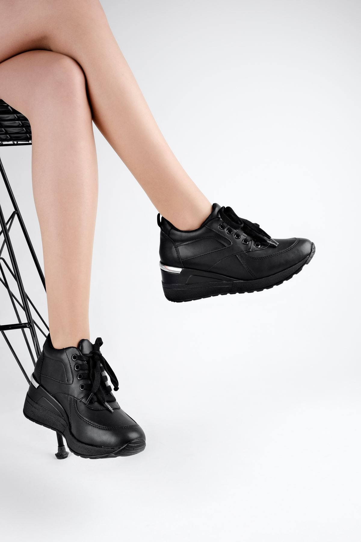 Oliver Kadın Gizli Dolgu Topuk Spor Ayakkabı-siyah