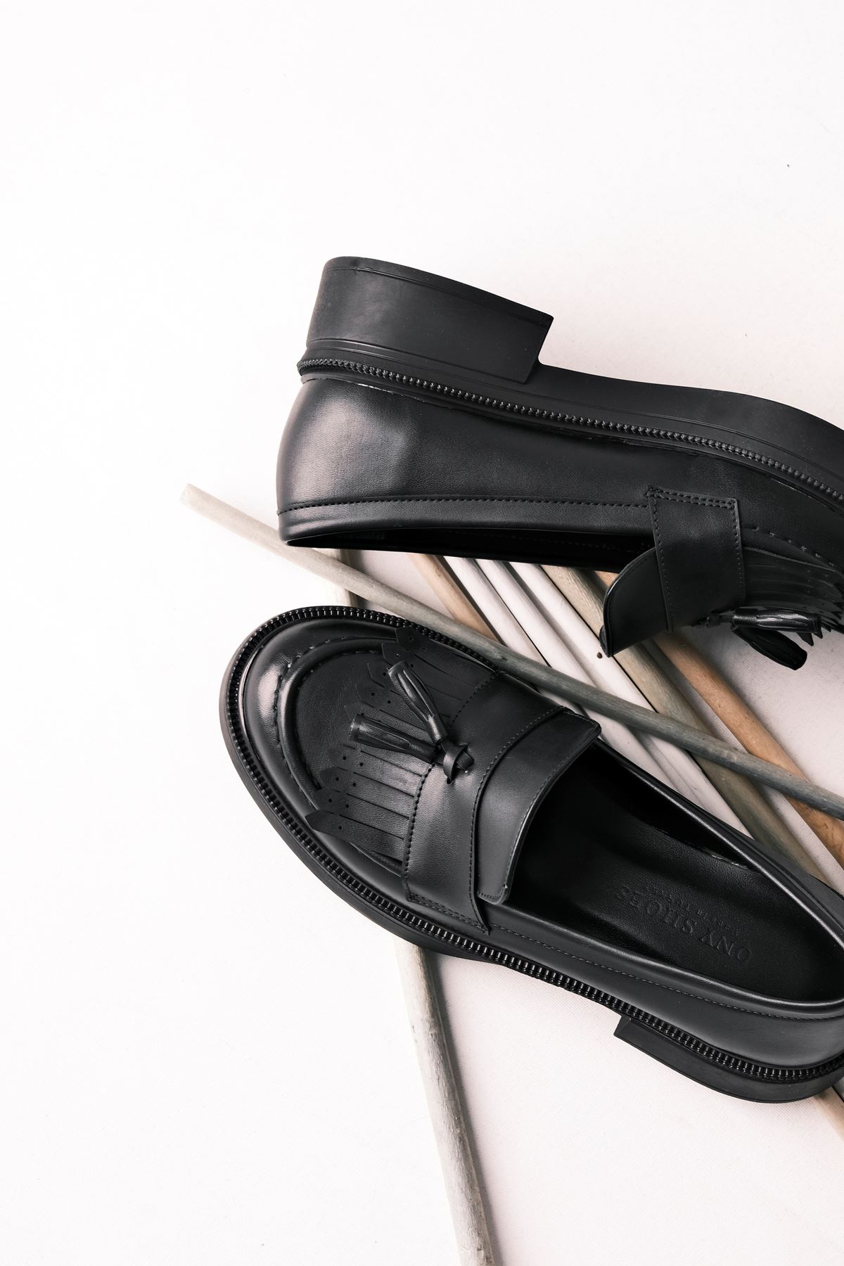 Merta Kadın Günlük Ayakkabı Oxford Püsküllü-siyah