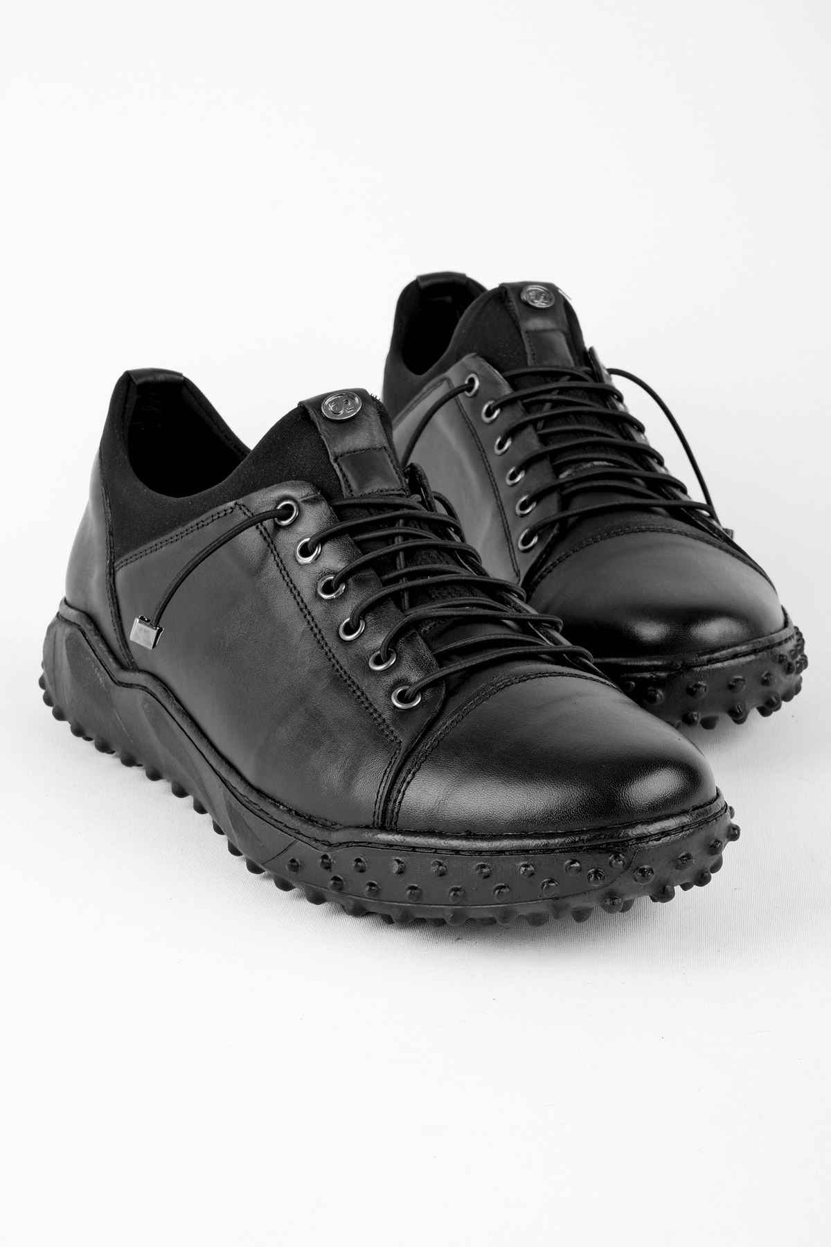 Karmen Erkek Hakiki Deri Lastik Detaylı Günlük Ayakkabı-siyah