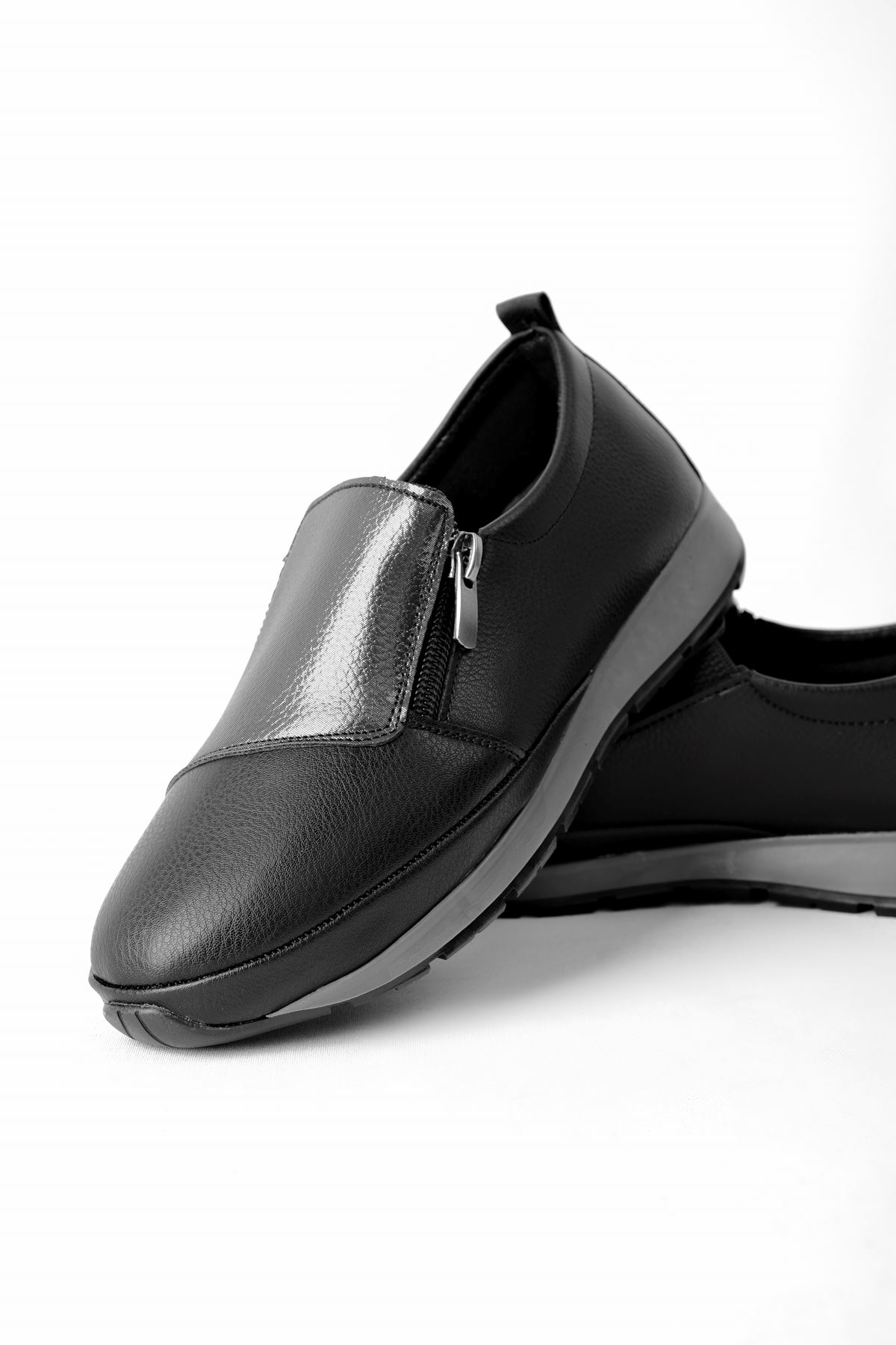 Celinda Kadın Günlük Ayakkabı Fermuar Detaylı-siyah