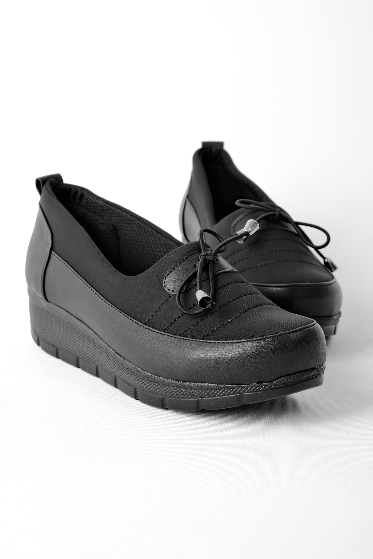 Fulya Kadın Bağcık Detaylı Günlük Ayakkabı-siyah