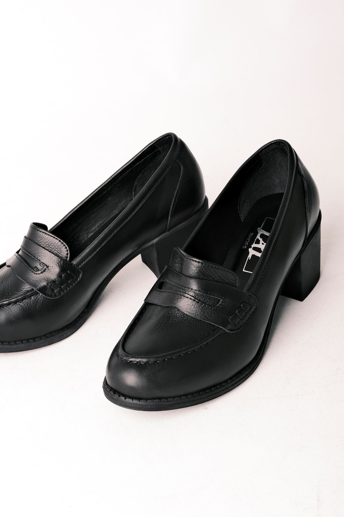 Earl Kadın Hakiki Deri  Topuklu Ayakkabı-siyah