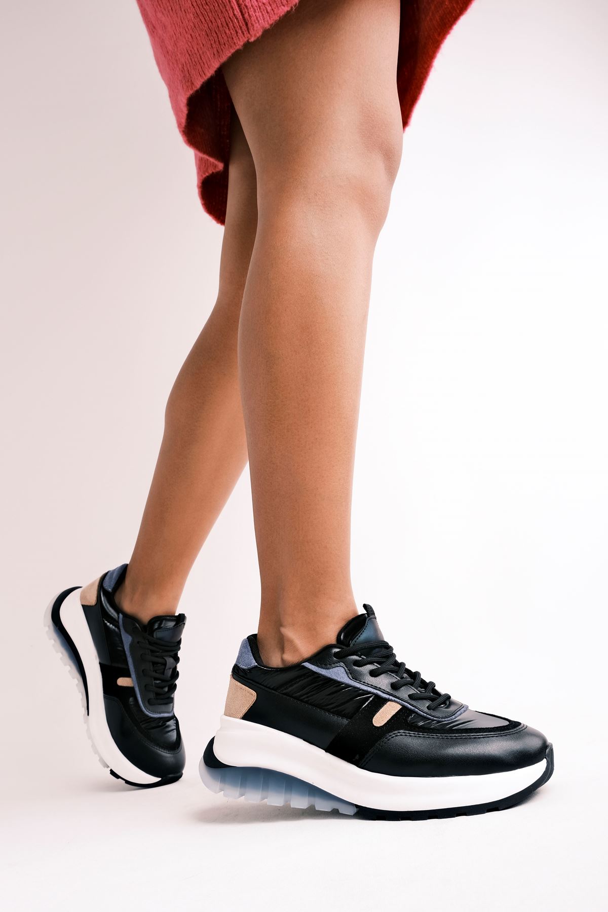 Rosaleen Kadın Spor Ayakkabı Şeffaf Taban Detay-siyah