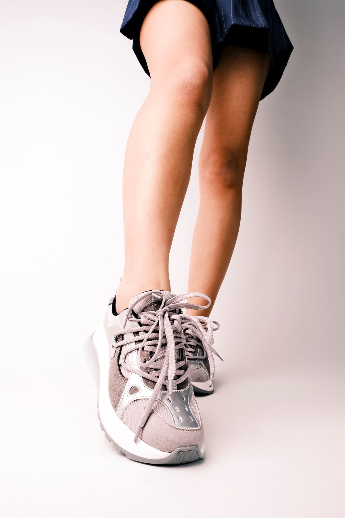Cooke Kadın Çift Bağcık Detaylı Spor Ayakkabı-Gri