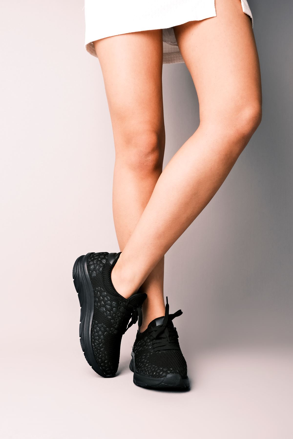 Toore Kadın Kabartma Detaylı Bağcıklı Spor Ayakkabı-S.Siyah