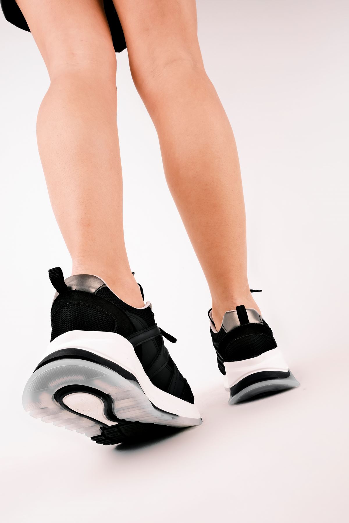 Alison Kadın Şerit Detaylı Spo Ayakkabı-siyah