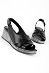 Begsan Kadın Hakiki Deri Çapraz Detaylı Dolgu Topuklu Sandalet-siyah